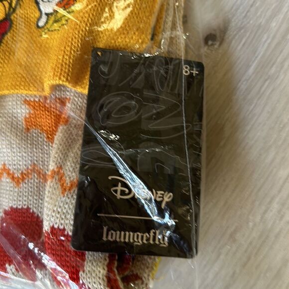 DISNEY Exclusive Disney Fall Mickey and Minnie Mouse Fair Isle Scarfw/pocket nwt - Picture 6 of 8